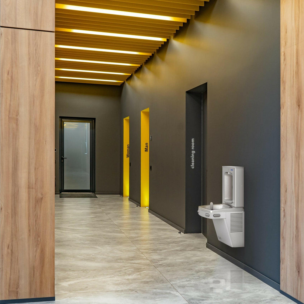 Oasis Quasar Versafiller with VersaCooler: Contactless and Mechanical.