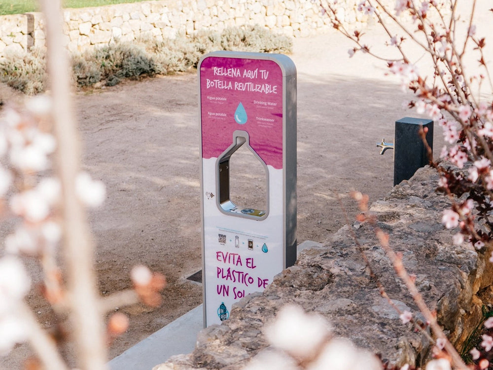 Meetpat Permanent Refill Station - Ground Mounted.